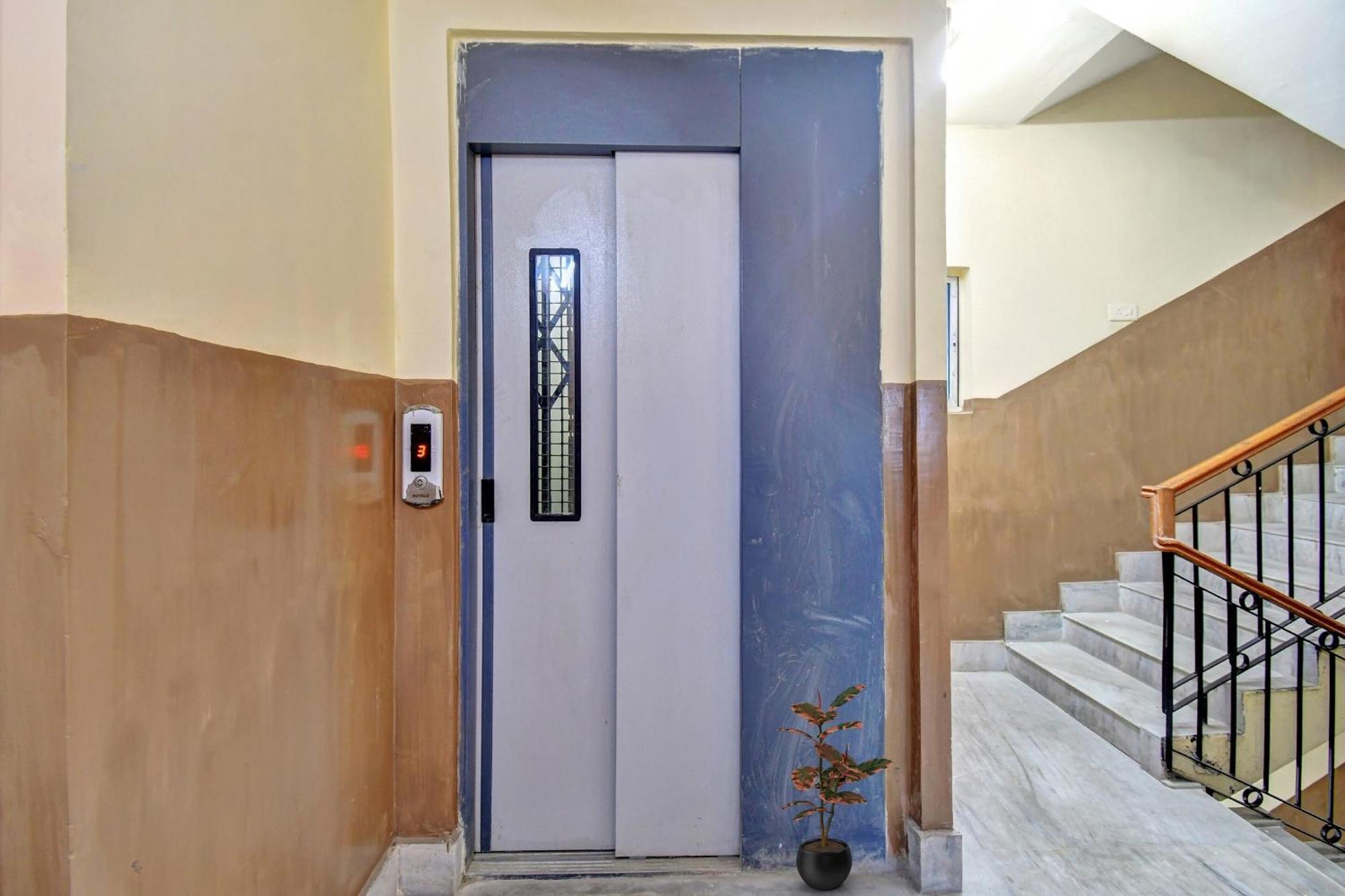 Hotel O Prasad Inn Calcutta Extérieur photo